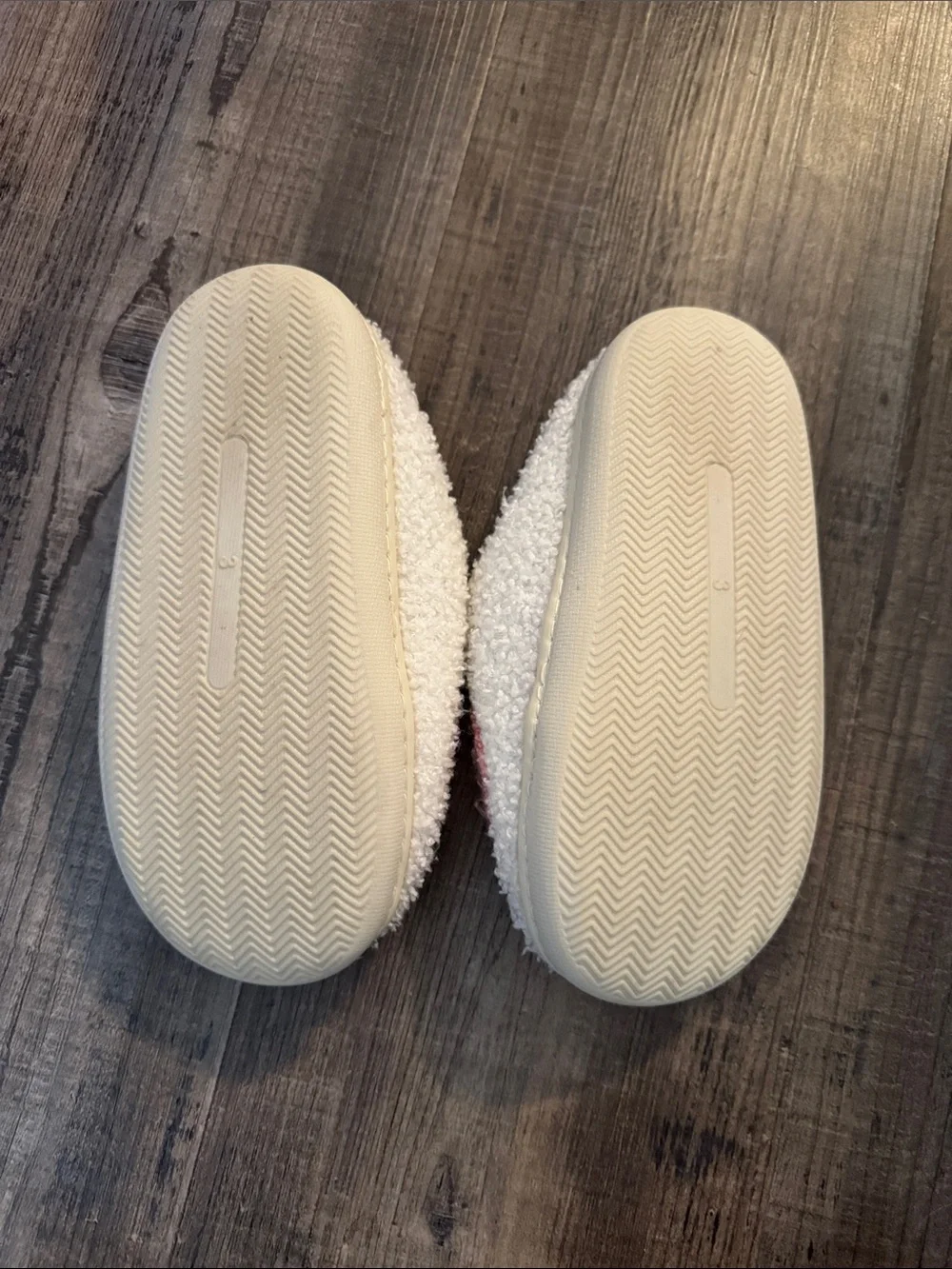 MIA Kids Cream Fuzzy One-Piece Slippers with Pink Smiley